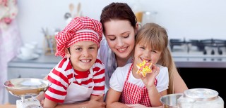 PHS Job 450, Russian speaking Nanny/Housekeeper , Live In, Full Time, Bayswater, London Salary Negotiable