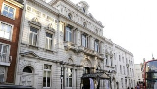 PHS-184 Housekeeper/cook job, Full Time, Live In, London W8 Salary£450.00 - £550.00 Net